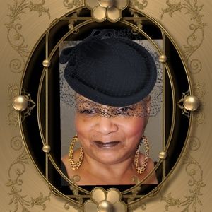 Meet your Posher, Frances